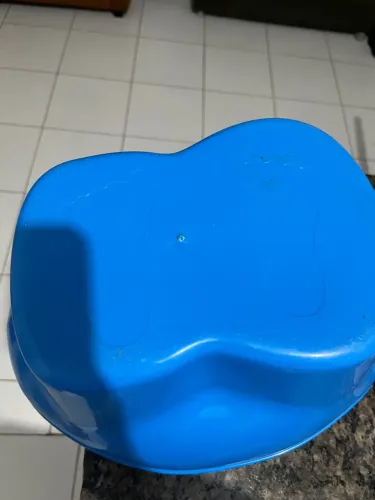 Troninho nunca usado 