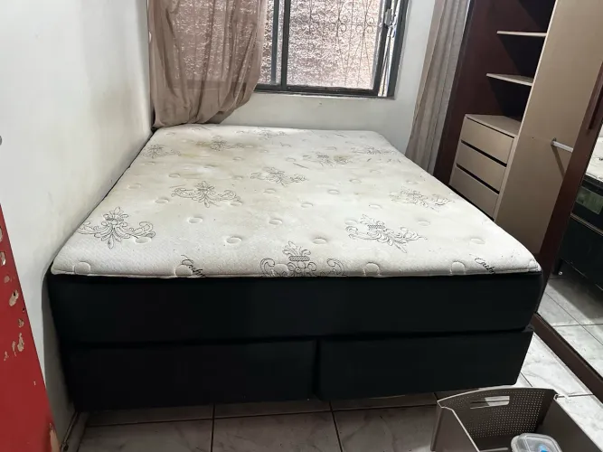 Box + colchão queen 