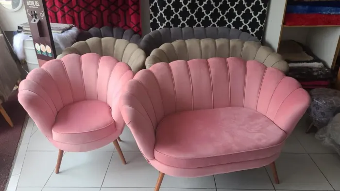 Sofá e poltrona estilo provençal