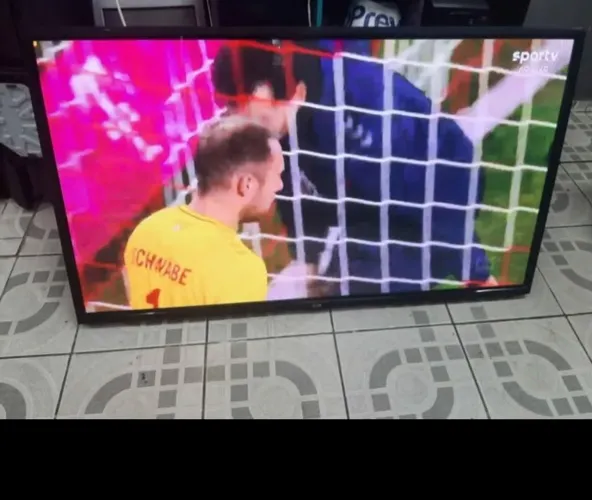 Vendo tv LG 55 polegadas  obs não é smartv 