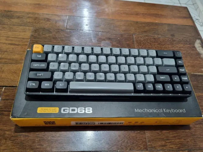 Teclado mecanico Bluetooth Darkflash aigo GD68 - Switch Red