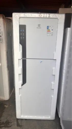 GELADEIRA TF55 CAPACIDADE PARA 431 LITROS COM PAI EL DIGITAL MULTIFUNCIONAL
