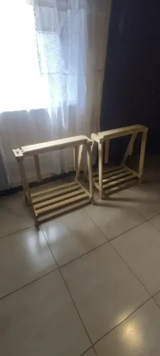 Cavalete com prateleira 