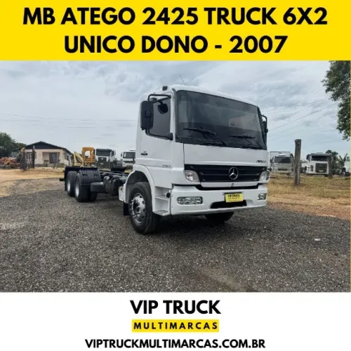 Mercedes Benz MB Atego 2425 Truck 6x2 com apenas 705 mil km unico dono
