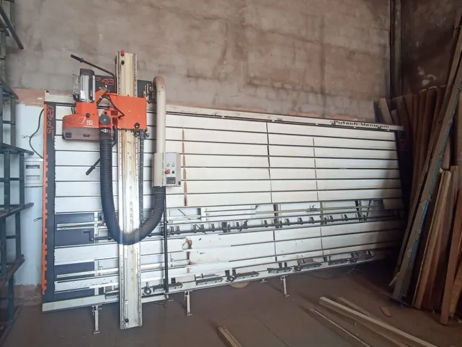 Serra Vertical Painel Putsch Meniconi SVP 420 - 2010