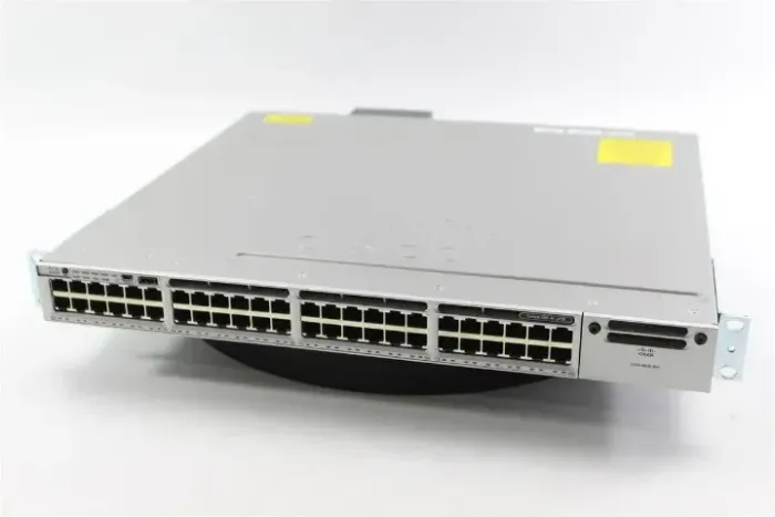 Switches Cisco Catalyst 3850 Series 48Portas 1G