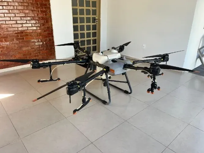 DRONE DJI AGRAS T30 