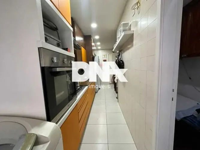 Apartamento - / Residencial / Lagoa
