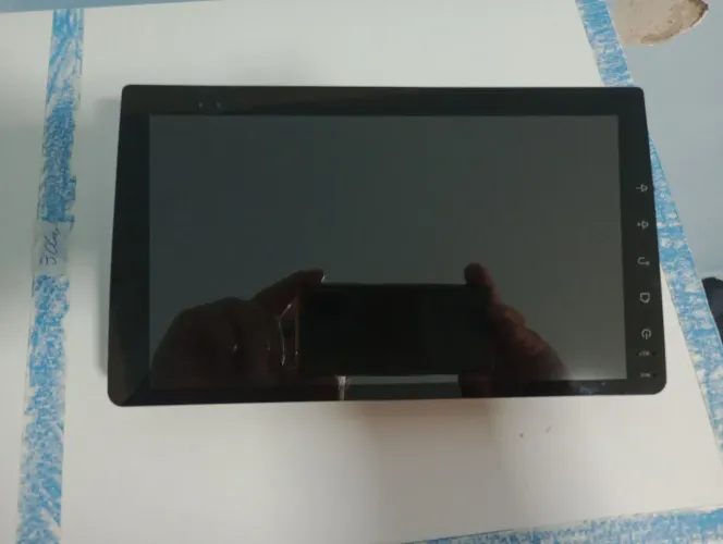 Central Multimídia Aikon Próton P 9, semi nova seis meses de uso