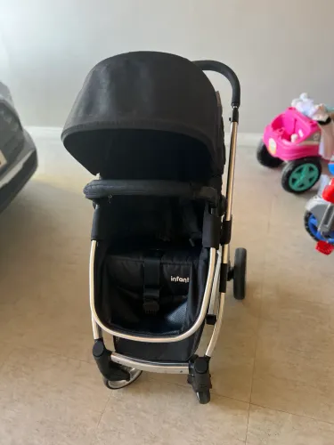 Carrinho de bebê Infanti + bebê conforto