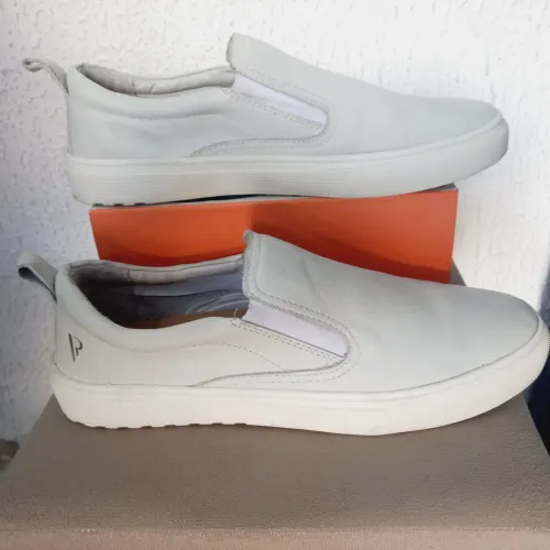Tênis slip on VR seminovo Nr 42