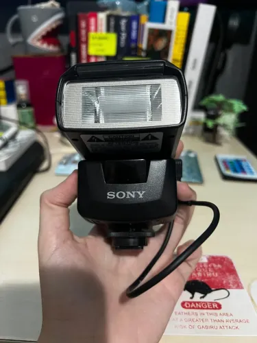 Flash externo Sony HVL- F1000 (leia anúncio) 