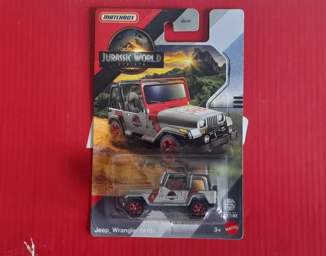 Matchbox Jurassic World Rebirth Jeep Wrangler (#18), um carrinho colecionável da Mattel.