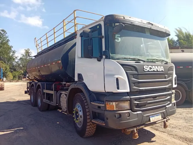 Scania p250 6x4 2012 pipa
