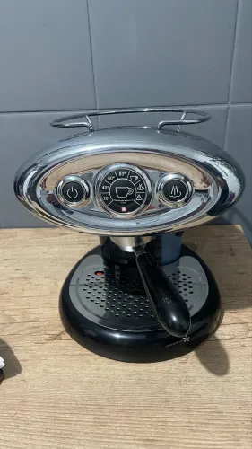 Cafeteira Illy X7.1 220v