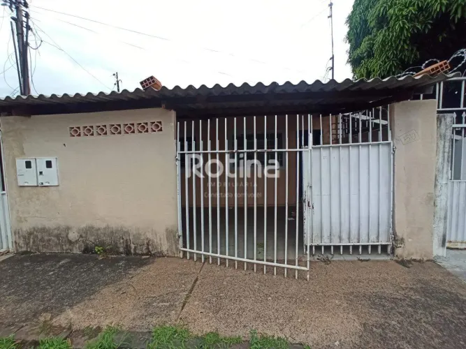 Casa para alugar, 2 quartos, Nossa Senhora Aparecida - Uberlândia/MG - Rotina Imobiliária