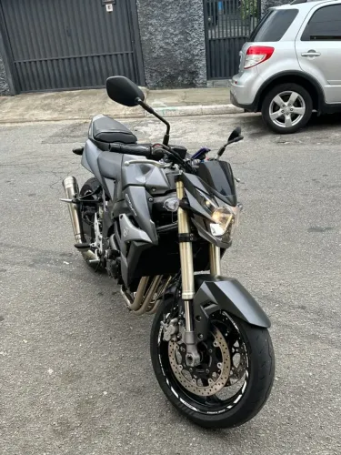 Suzuki GSR 750 2016
