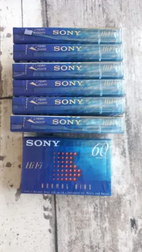 Fita K7 Sony Hi Fi fechadas