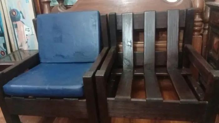 Poltronas em madeira
