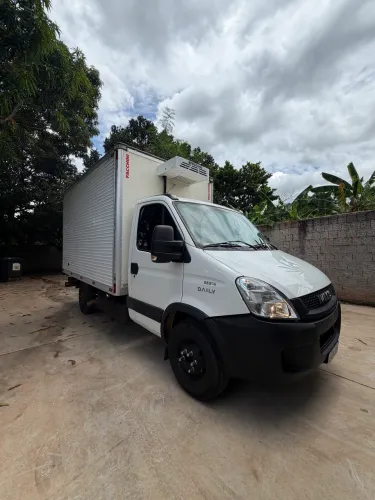 Iveco Daily Gran Furgone 35s14 3.0 16V Turbo Diesel Mec. E5 2015
