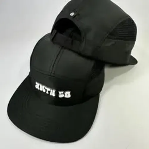 BONÉ FIVE PANEL RECORTE SIMAS PRETO TELA PRETO