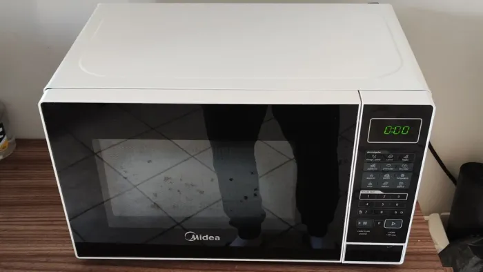 Microondas Midea 20L