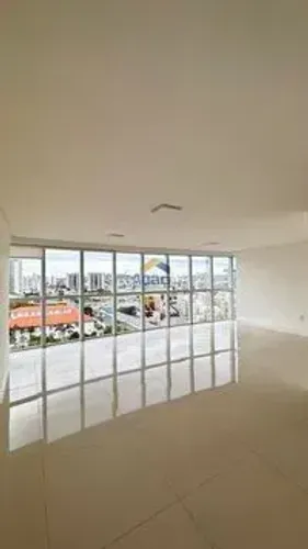 Sala Comercial Para Locação Com 49m² no Centro de Itajaí/SC