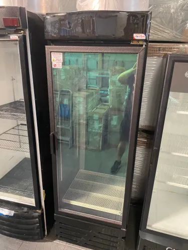 visa cooler expositor de refrigerantes 570L