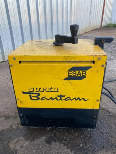 Máquina de solda esab 250 amperes