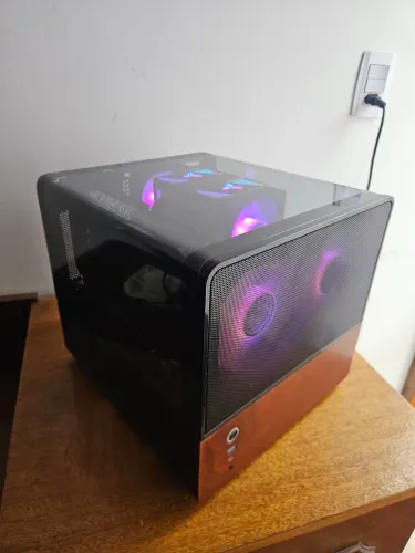 Pc gamer AMD Ryzen 7 9800X3D! RTX 5070! B850! 32gb DDR5!