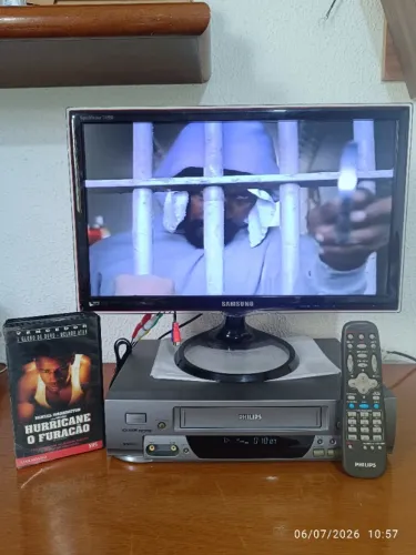 Video cassete Philips VR588/78 c/ controle