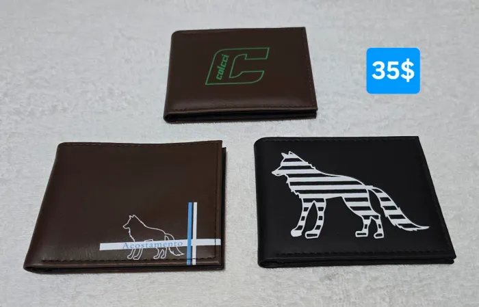 Carteiras premium da Colcci e Acostamento