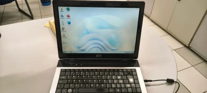 Notebook Semp Toshiba (STI) IS1412
