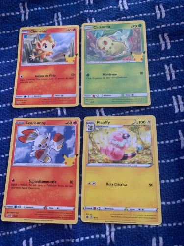12 Cartas Pokémon/nintendo/creatures/game freak