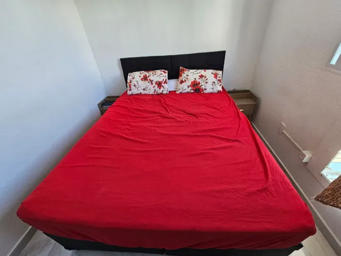 Cama Box Baú Queen com Cabeceira e Colchão Alabama de Molas Ensacadas