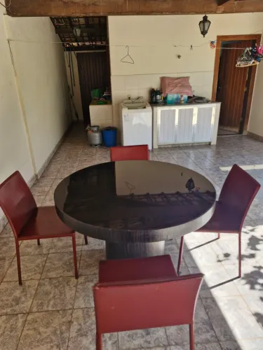 Mesa jantar com 4 cadeiras