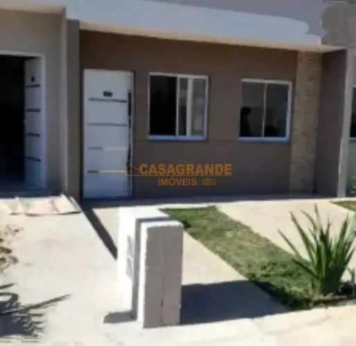 Casa p/Locação 02 quartos no Eugênio de Mello, SJC