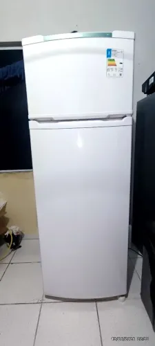 Geladeira Consul CRD37E