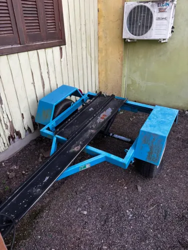 Reboque para uma moto