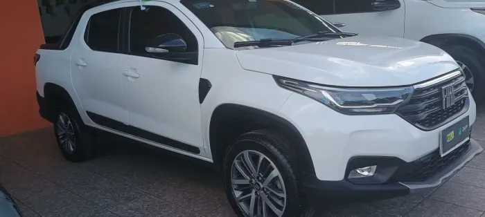 Fiat Strada Volcano 1.3 Flex 8V CD 2026