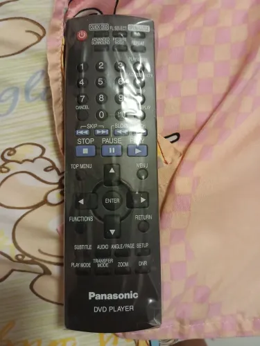 DVD player Panasonic com controle remoto