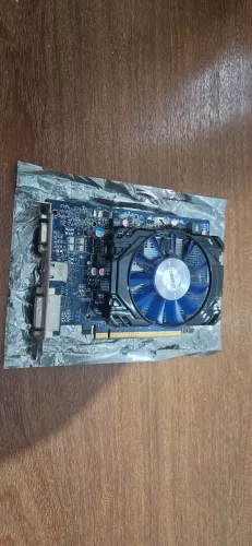 Placa de vídeo HIS R7 240 DDR5