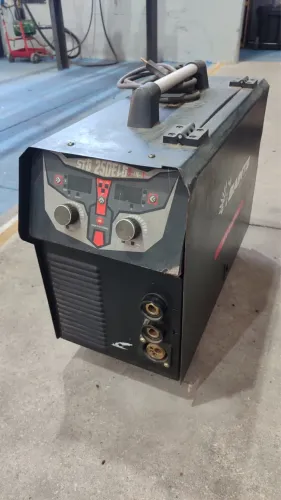 Máquina de solda 