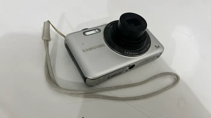 Câmera Samsung SL605