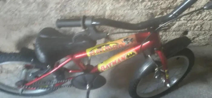 Vendo bicicleta criança em ótimo estado