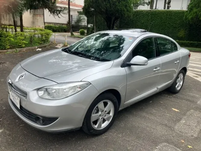 Renault Fluence Sed. Dynamique 2.0 16V Flex Aut. 2013