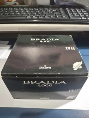 Molinete Daiwa Bradia 4000