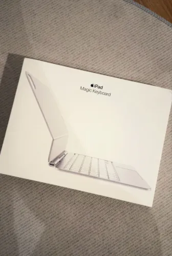 MAGIC KEYBOARD PARA IPAD LACRADO