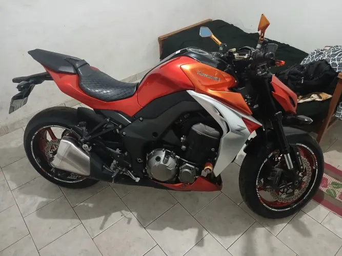 Kavassaki Z1000 2015 toda revisada 