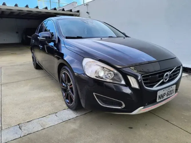 Volvo S60 T-6 3.0 304cv AWD 4P 2011